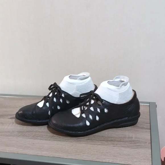 Clif Black Leather Lace Up Flats with Decorative Cutouts EU 36 - Picture 3 of 7